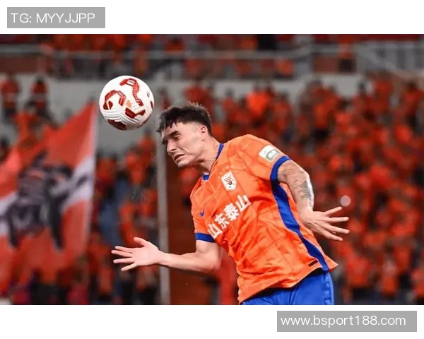 山东泰山中卫路易斯洛佩斯正式加盟西乙阿尔瓦赛特球队